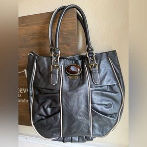 OTAZU Leather Shoulder Bag